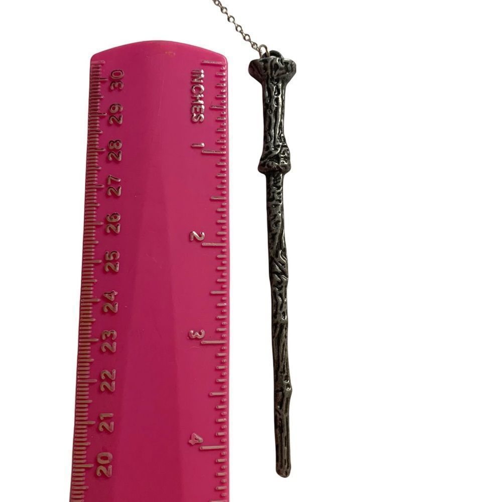 Harry Potter Wand Key Chain - Picture 3 of 3